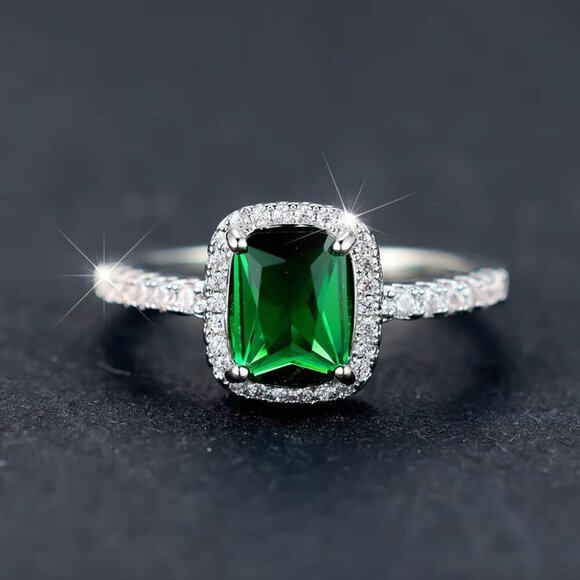 NEW 18k White Gold Emerald Diamond Ring Cushion Cut Ring - Picture 2 of 4